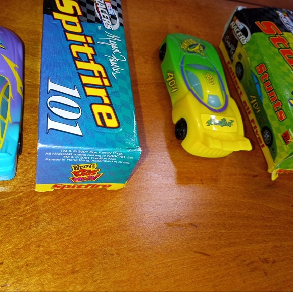 Nascar Racers -Stunts, Spitfire - Picture 3 of 6